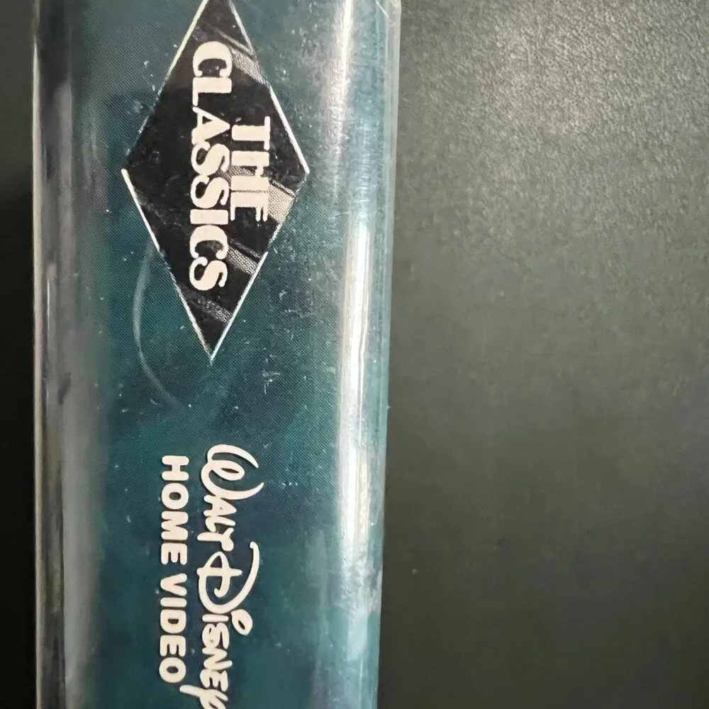 Disney’s The Fox and the Hound VHS Black Diamond Edition #2041-1 First Pressing